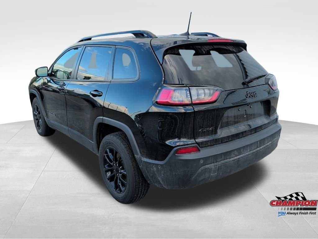 Used 2023 Black Jeep Altitude image 3