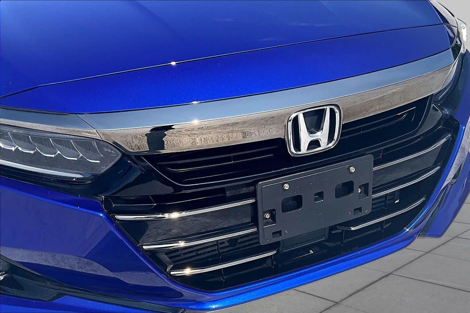 Used 2022 Still Night Pearl Honda Sport image 30