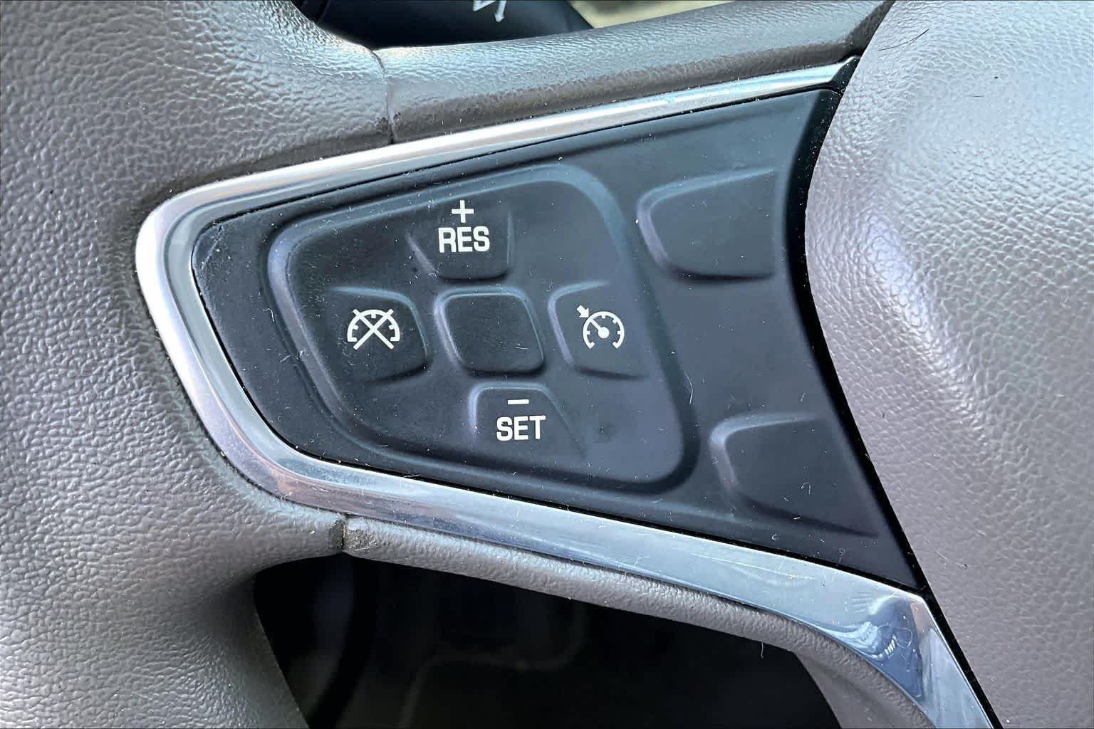Used 2016 Summit White Chevrolet LS image 20