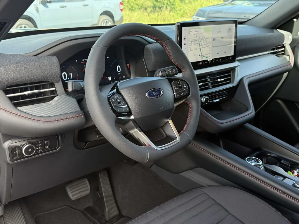 New 2026 Agate Black Metallic Ford ST-Line image 24