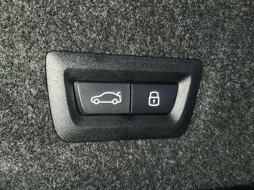 Used 2026 Black BMW 330i image 8