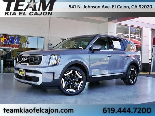 Used 2023 Silver Kia S FWD image 2