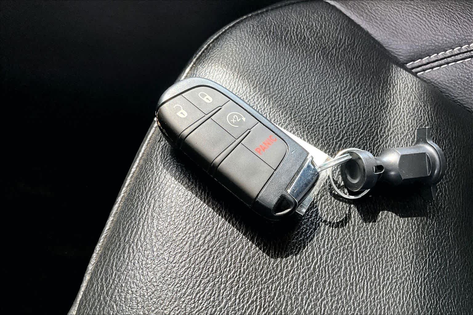 Used 2025 Bright White Clearcoat Jeep Limited image 14