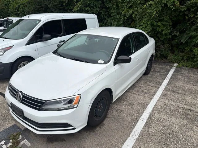 Used 2016 White Volkswagen 1.4T S image 18
