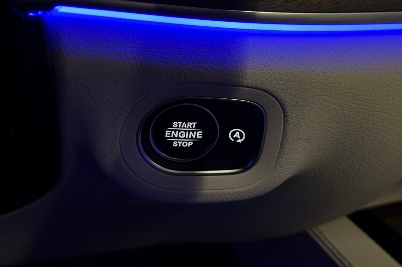 New 2026 Polar White Mercedes-Benz GLE 450 4MATIC® SUV image 22