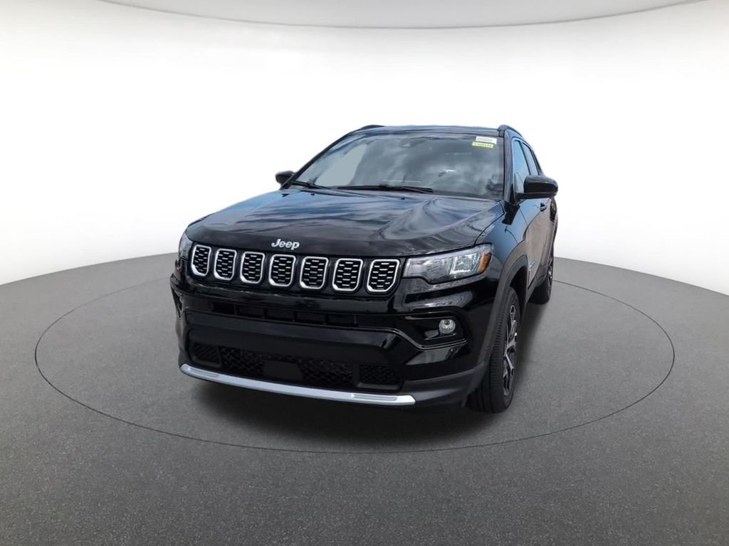 New 2026 Diamond Black Crystal Pearl-Coat Exterior Paint Jeep Limited image 13