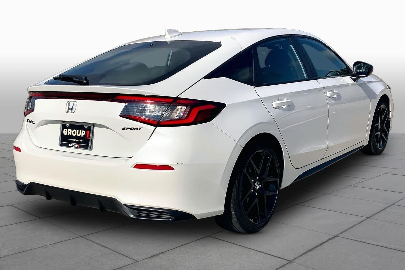2026 Honda Civic Hatchback Sport - Photo 13