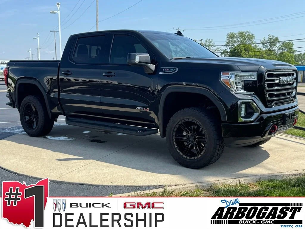 2020 GMC Sierra 4WD Crew Cab Short Box AT4's photo