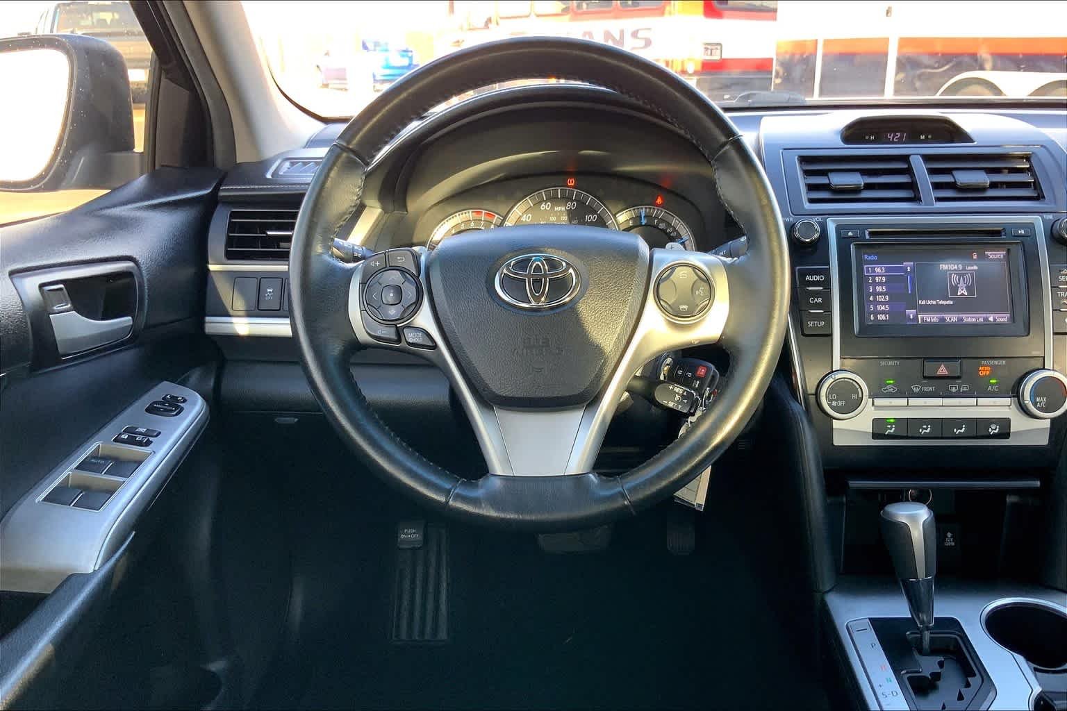 Used 2014 Attitude Black Metallic Toyota XLE image 6