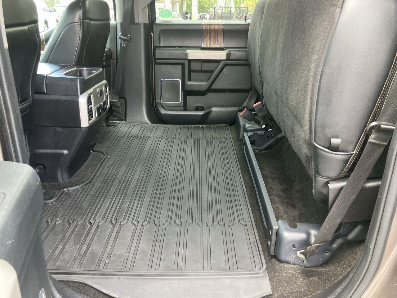 Used 2019 Gray (Stone Gray) Ford Lariat SuperCrew 4WD image 25