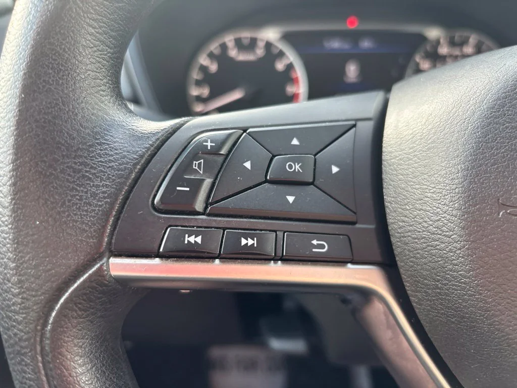 Used 2019 Black Nissan 2.5 S image 19
