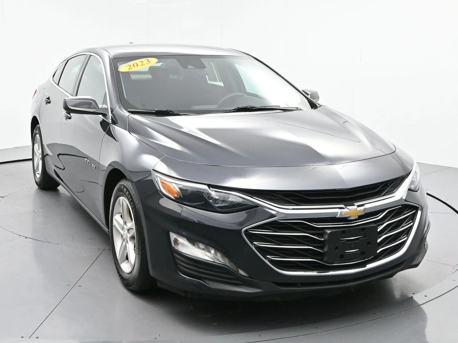 Used 2023 Dark Ash Metallic Chevrolet LT image 2