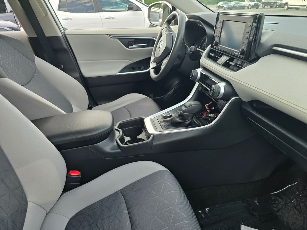 Used 2020 White Toyota XLE image 15