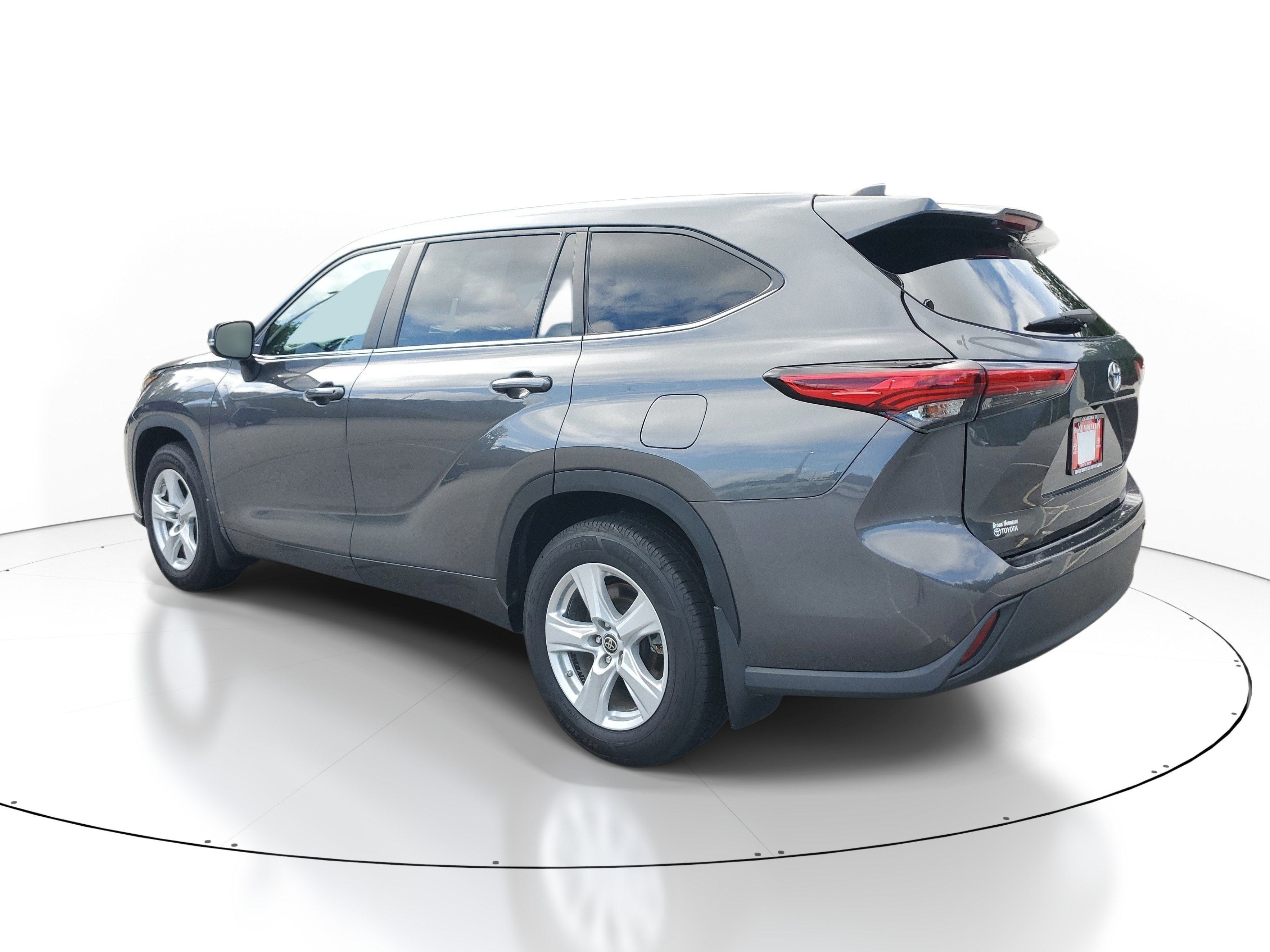 Used 2023 Gray Toyota LE image 3
