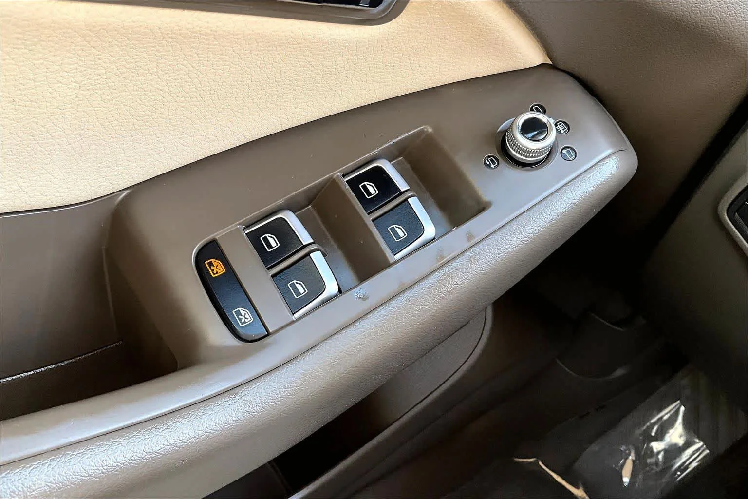 Used 2015 Moonlight Blue Metallic Audi Premium Plus image 36