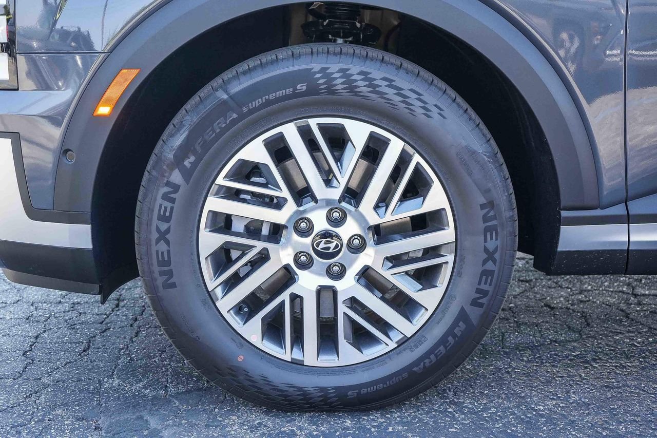 New 2026 Gray Hyundai SEL Premium image 12