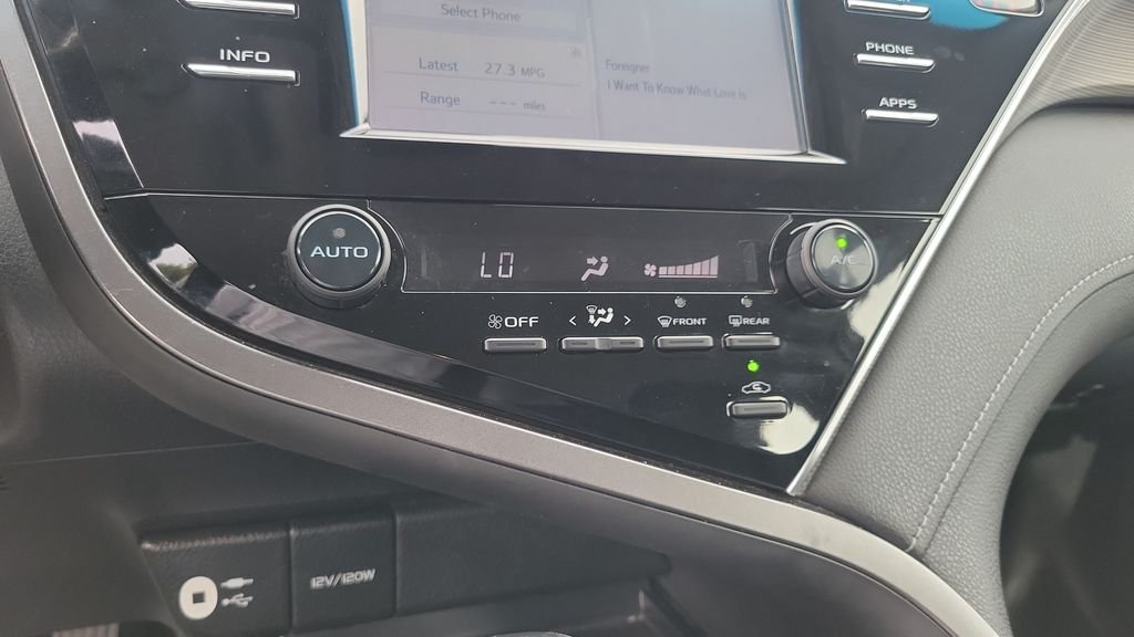 Certified Used 2018 White Toyota SE image 14