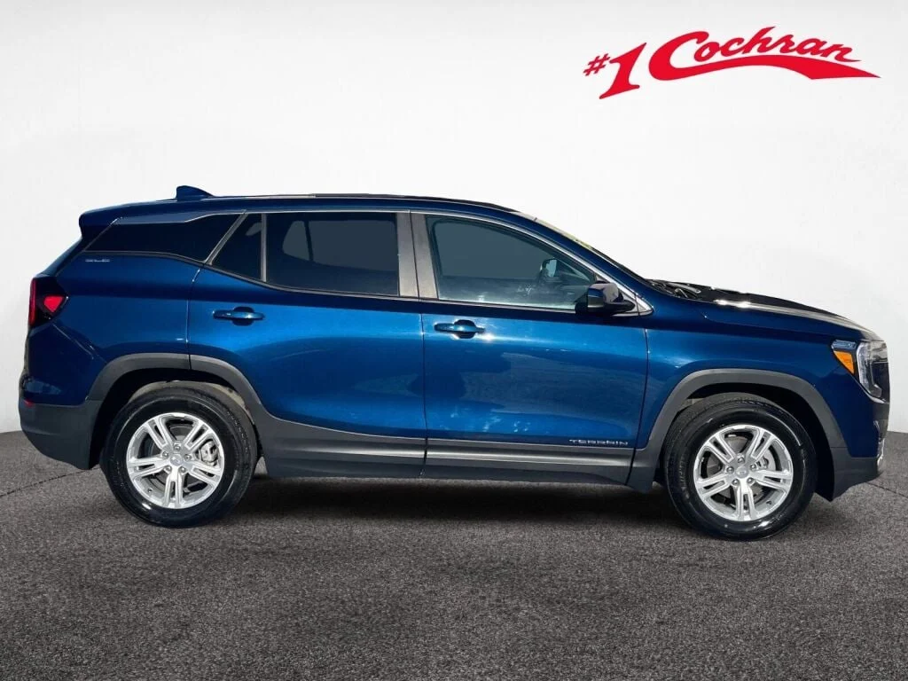 Used 2023 Marine Metallic GMC SLE image 26