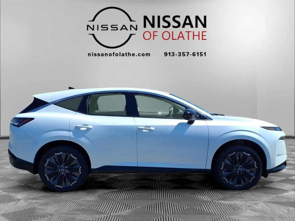 New 2027 Everest White Pearl TriCoat Nissan Platinum image 29