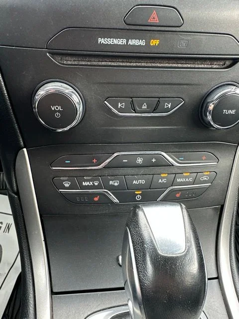 Used 2018 Magnetic Ford SEL image 22