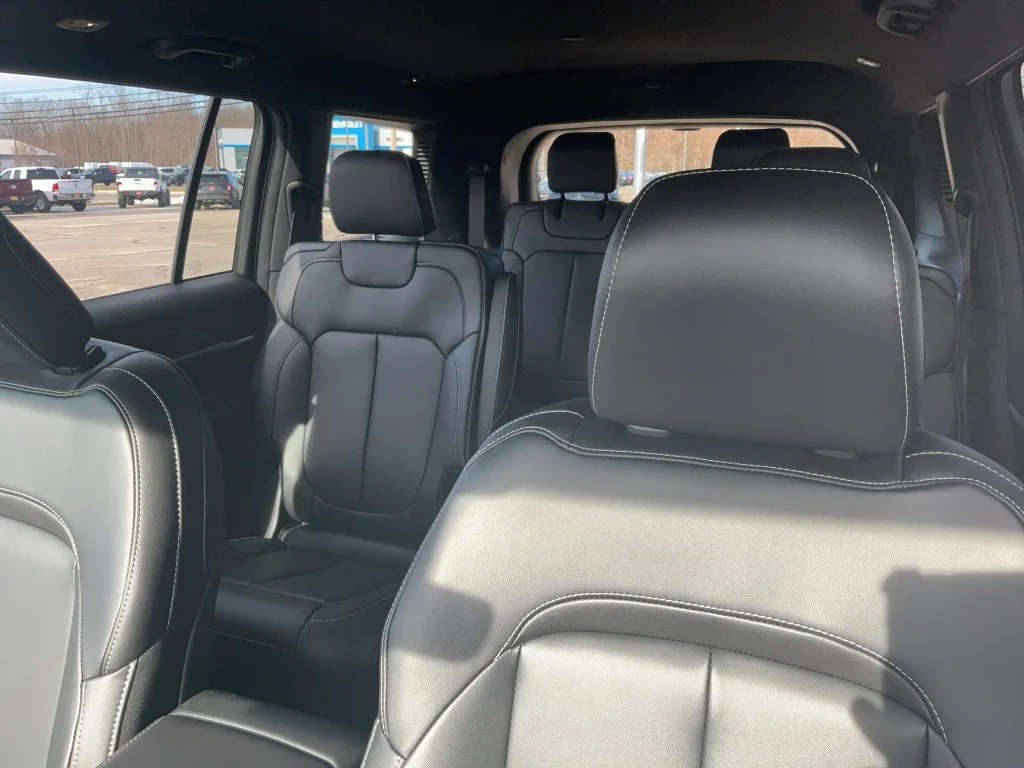 New 2026 Bright White Clearcoat Jeep Limited 4x4 image 14