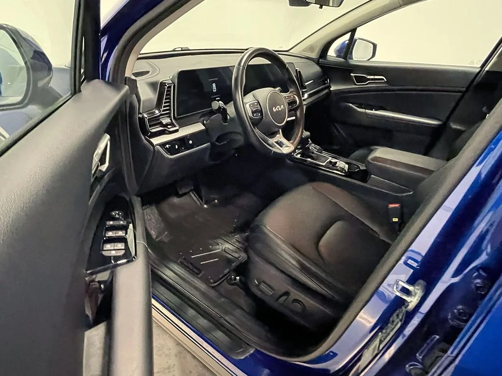 Used 2023 Blue Kia EX image 17
