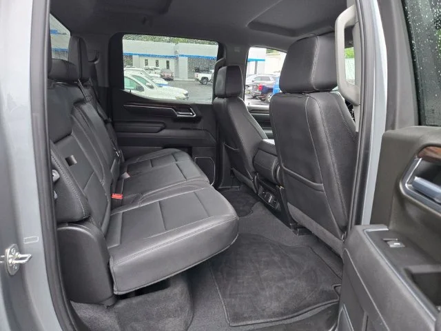 Used 2025 Sterling Metallic GMC SLT image 19