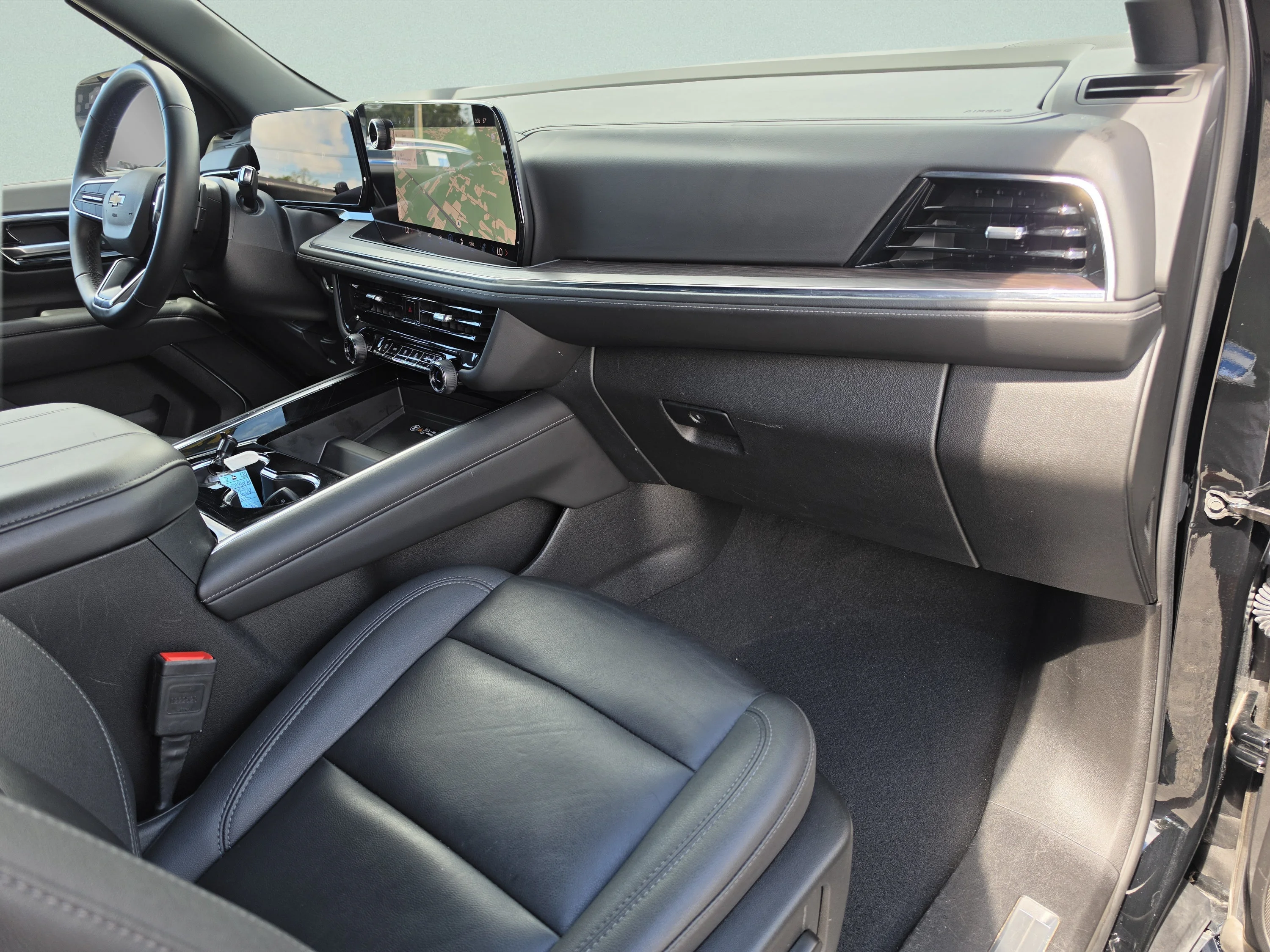 Used 2025 Black Chevrolet LT image 18