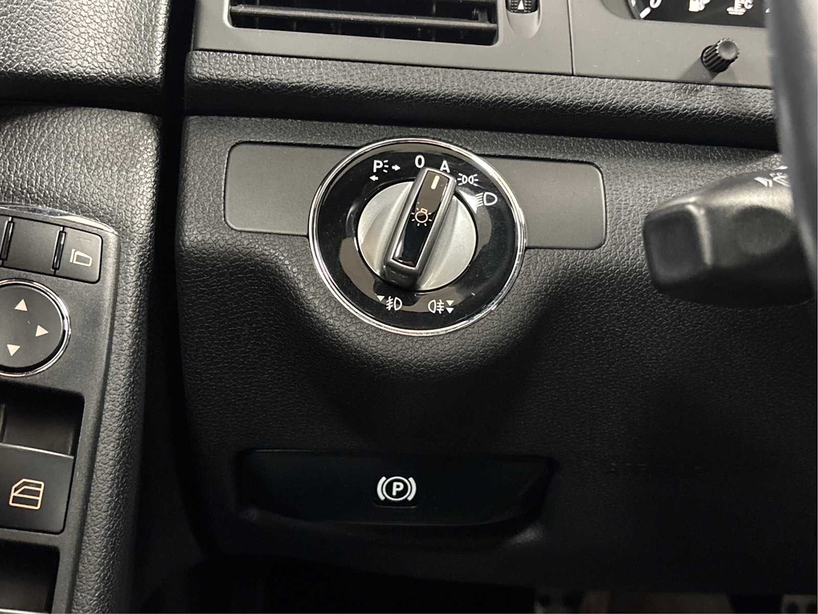 Used 2010 Capri Blue Metallic Mercedes-Benz C 300 Sport image 35