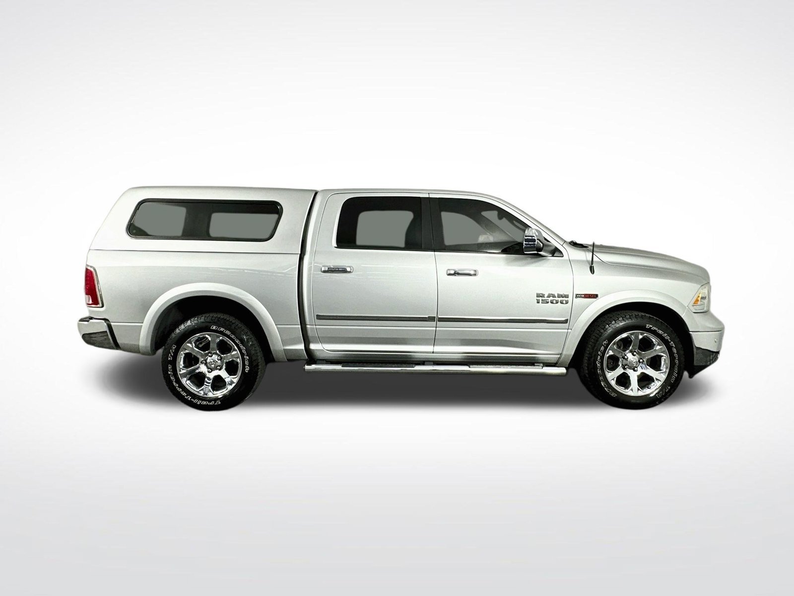 Used 2015 Bright Silver Clearcoat Metallic Ram Laramie image 9