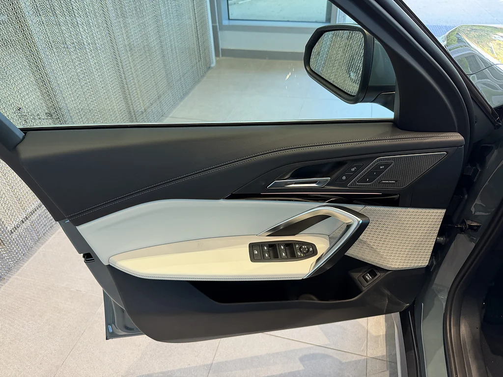 New 2027  BMW xDrive28i image 11