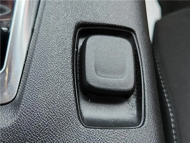 Used 2023 Red Chevrolet 1LT image 19
