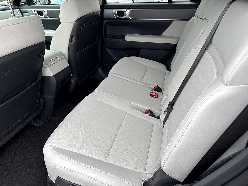 New 2026 Phantom Black Hyundai SE image 22
