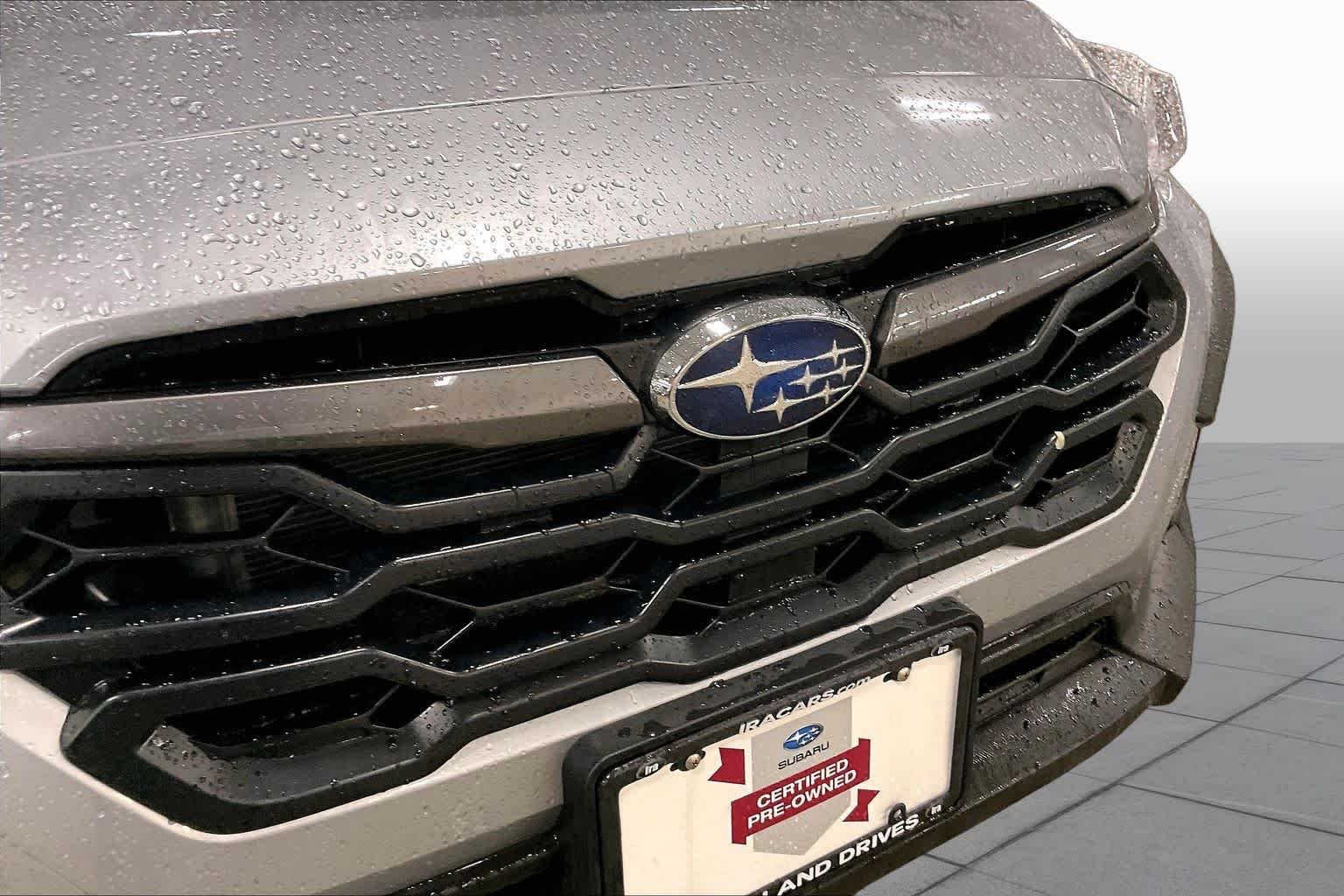Used 2025 Ice Silver Metallic Subaru Premium image 30