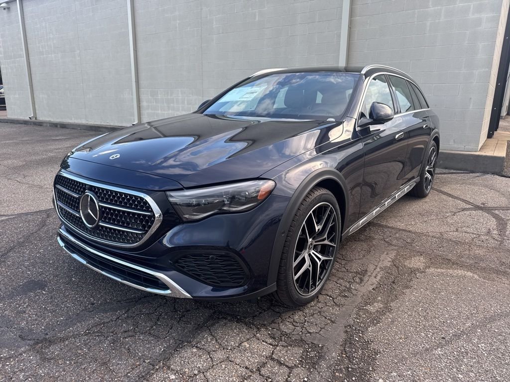 2026 Mercedes-Benz E-Class E450 4MATIC All-Terrain's photo