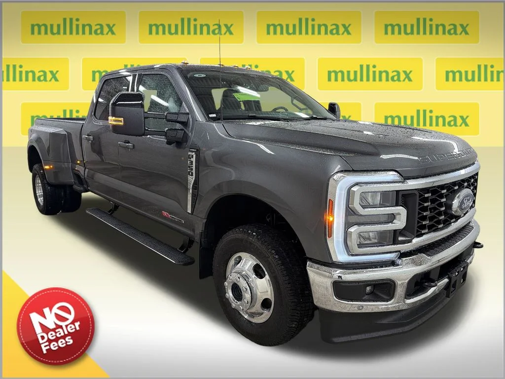 2026 Ford F-350 Lariat 4x4 Crew Cab 8' Box DRW's photo