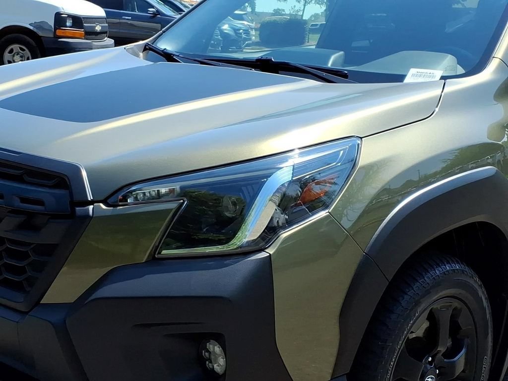 Used 2023 Green Subaru Wilderness image 28