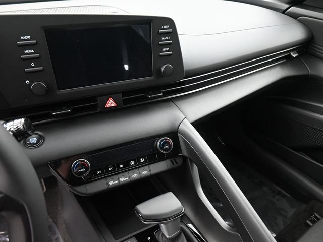 Certified Used 2025 Red Hyundai SEL Sport image 20