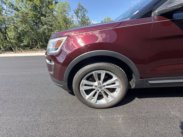 Used 2019 Red Ford XLT image 10
