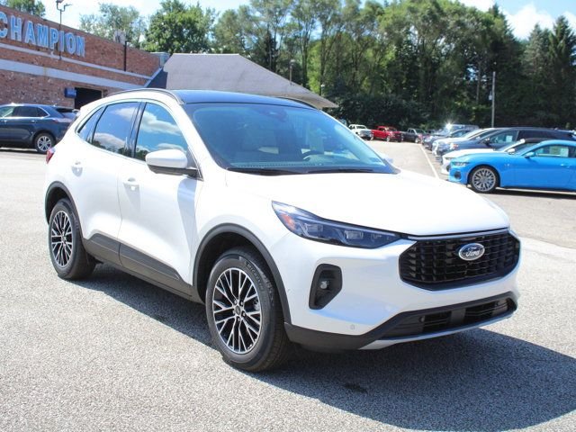 2024 Ford Escape Titanium