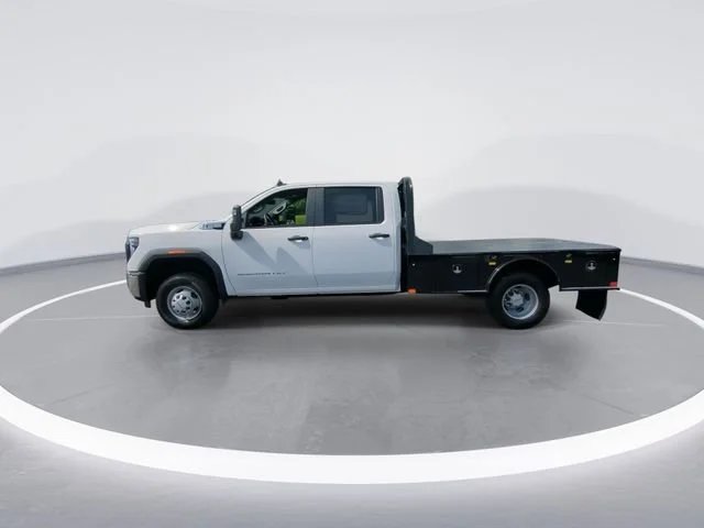 New 2025 Summit White GMC Pro image 5