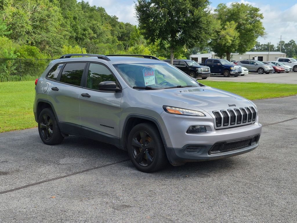 Used 2017 Silver Jeep Sport image 7