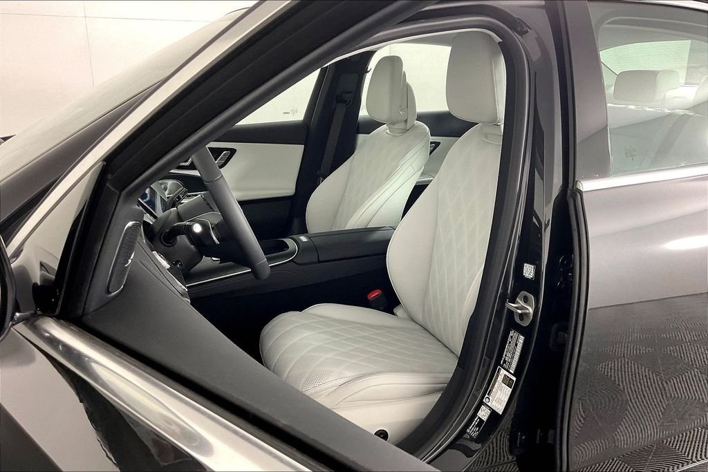 New 2026 Graphite Grey Metallic Mercedes-Benz E 450 image 9