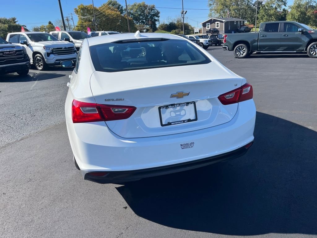 2023 Chevrolet Malibu 1LT photo 3