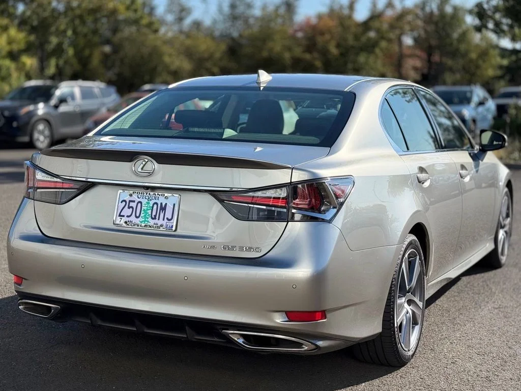 Used 2016 Silver Lexus 350 image 5