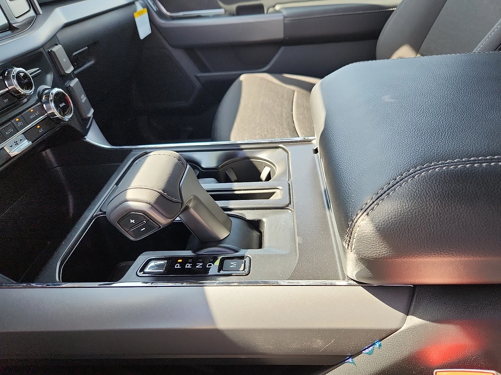 New 2026 Carbonized Gray Metallic Ford XLT image 25