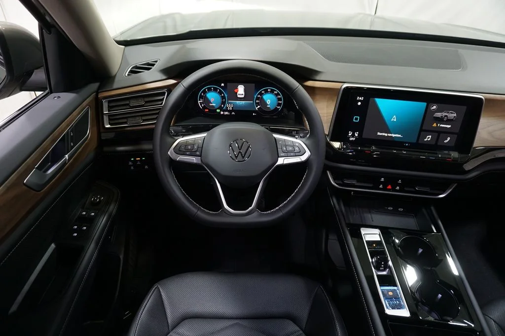 New 2026 Green Volkswagen 2.0T SE w/Technology image 13