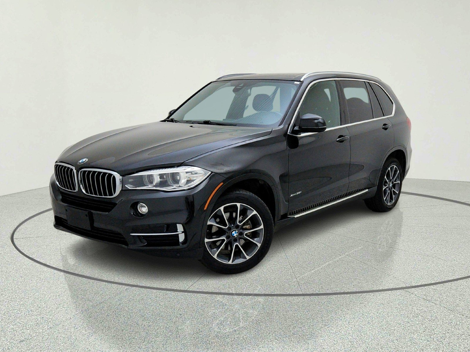 Used 2018 BLACK SAPPHIRE BMW xDrive35i image 2
