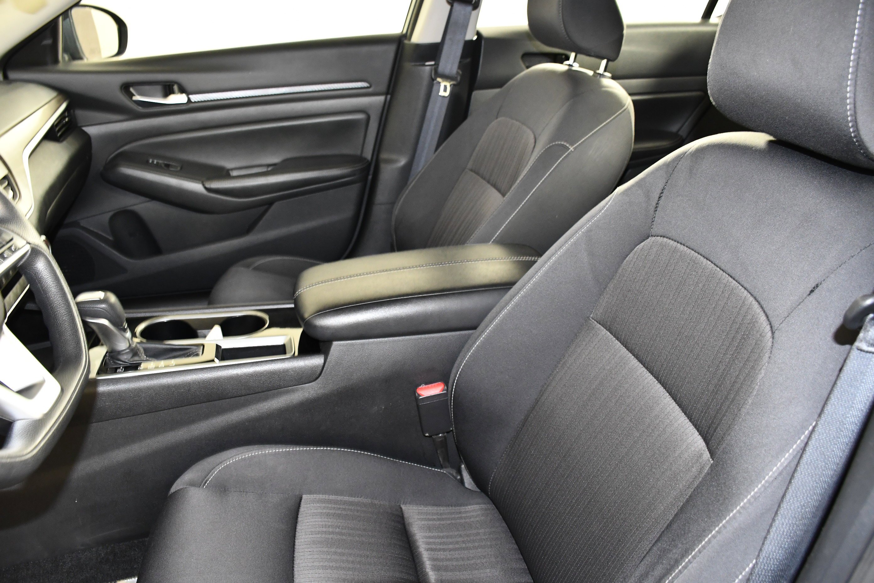 Used 2024 Gun Metallic Nissan 2.5 SV image 37