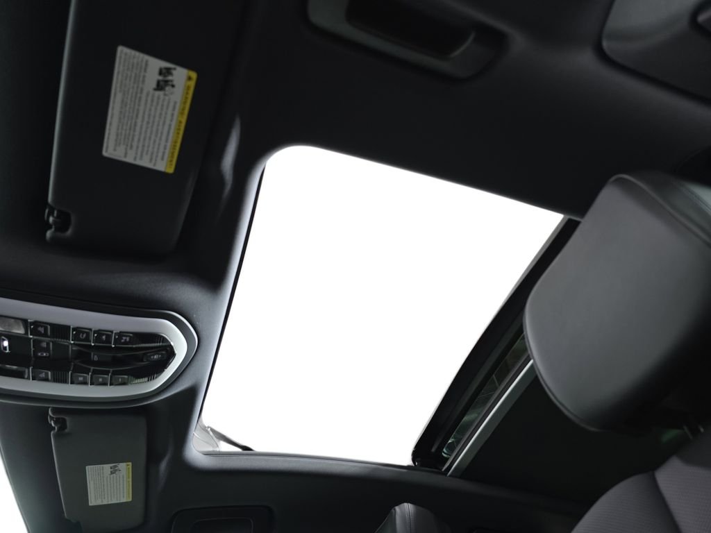 2025 Porsche Macan Base - Photo 28